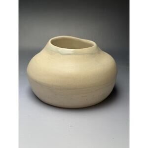 Handmade Wabi-Sabi Ceramic Vase – Small Neutral Minimalist Pottery Vessel